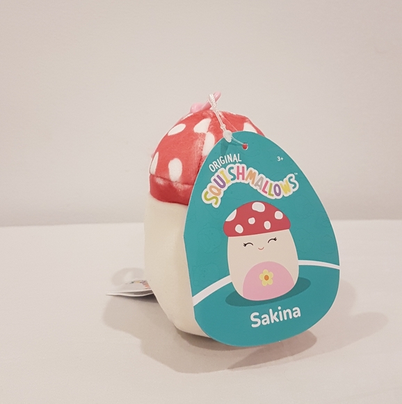 Sakina Clip Mushroom Squishmallow - Picture 2 of 4